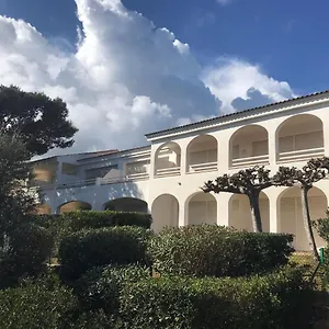 Appartement Coves Noves Of 75 M2 10 Minutes Walk From The Of Arenal D'en Castell, Es Mercadal